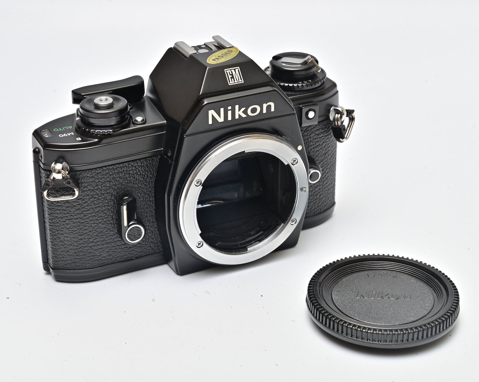 Nikon EM