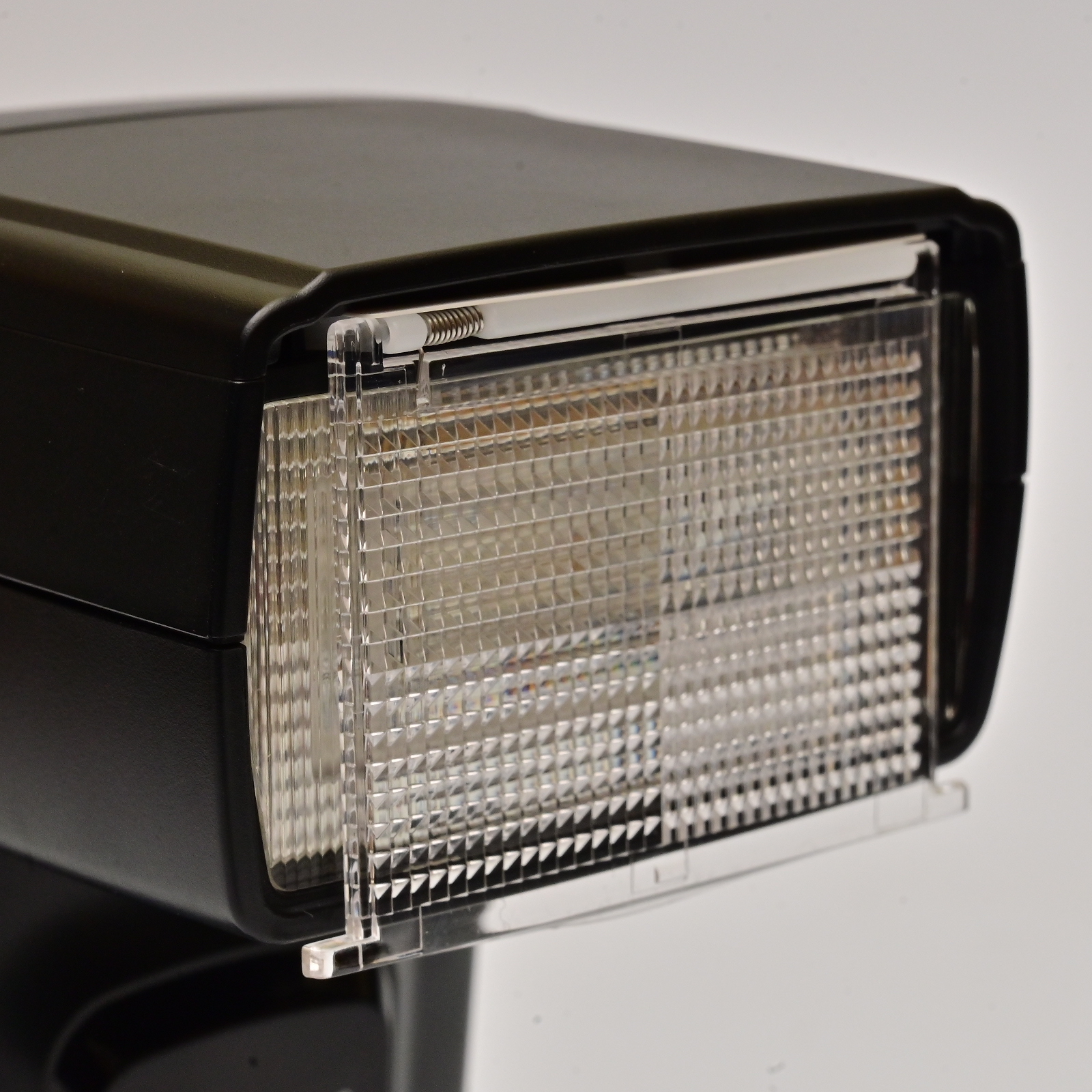 Diffuser on a flash unit